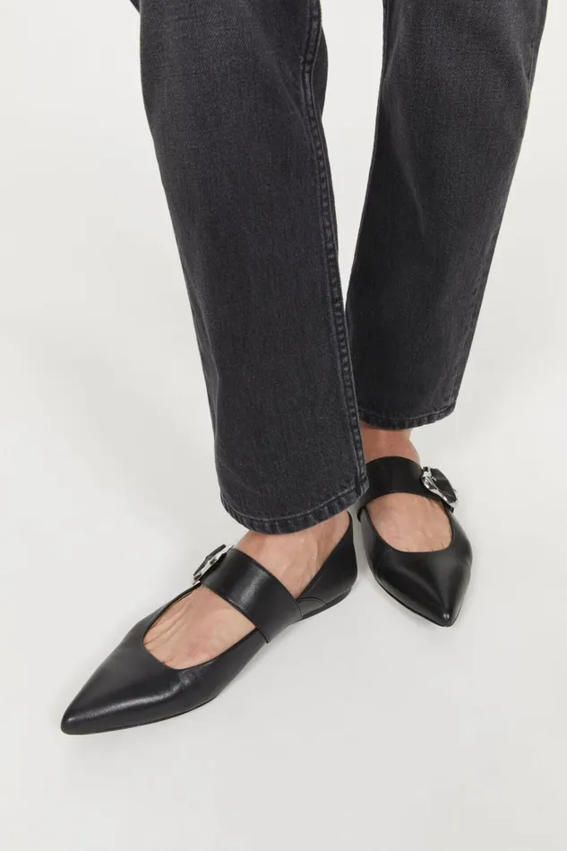 Aura Coral Flats Black Women Rodebjer Shoes