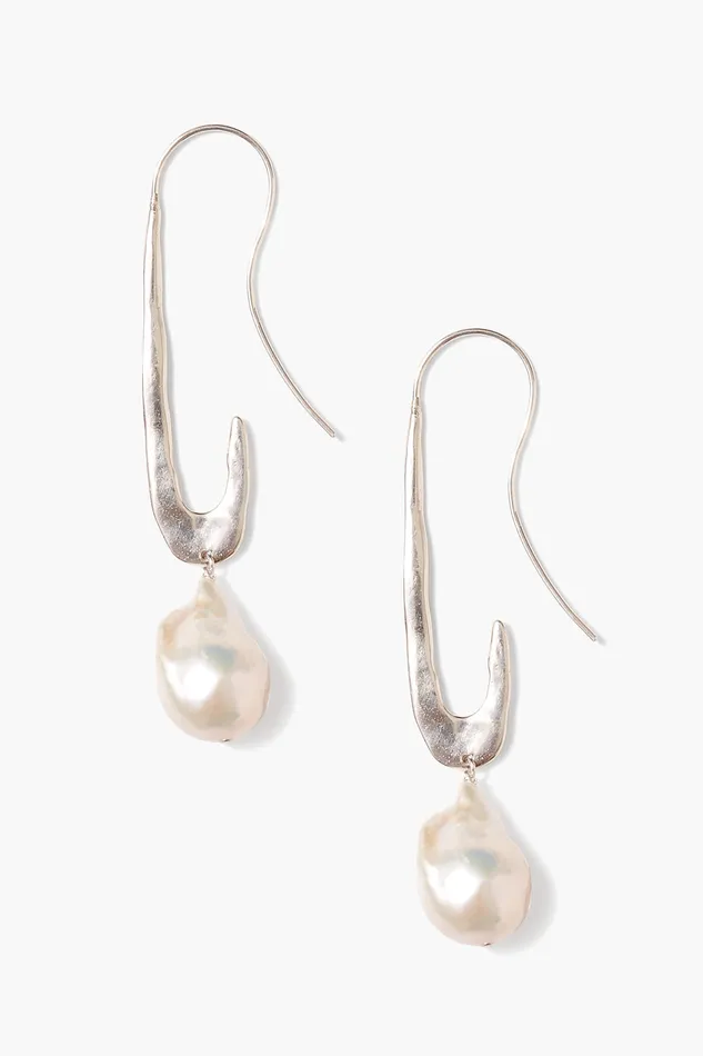 Chan Luu Earrings Gala Crescent Pearl Earrings Maxi Silver 8211 Women