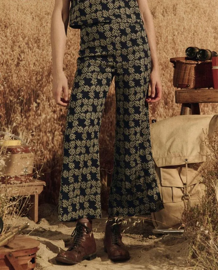 Collection The Great The Dance Pant Navy Scattered Daisy