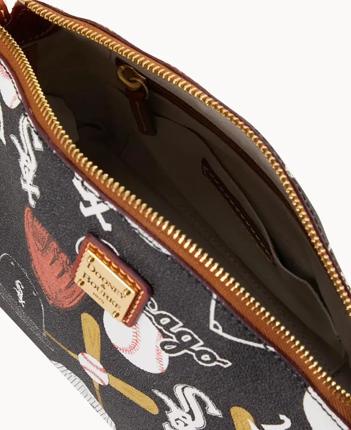 Dooney and Bourke Crossbodies MLB White Sox Suki Crossbody White Sox 8211 WomenMen Dooney and Bourke Crossbodies MLB White Sox Suki Crossbody White Sox 8211 WomenMen