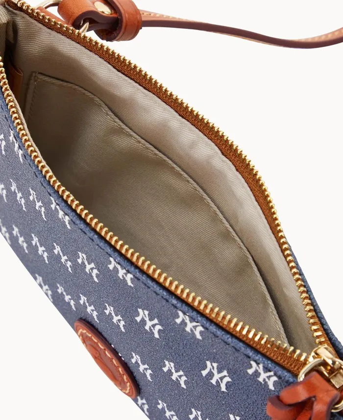 Dooney and Bourke Crossbodies MLB Yankees Top Zip Crossbody Yankees 8211 WomenMen Dooney and Bourke Crossbodies MLB Yankees Top Zip Crossbody Yankees 8211 WomenMen
