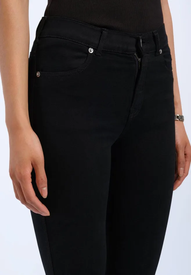 Dr Denim Super Skinny Women Lexy 8211 Black Ripped Knees Black Ripped Knees