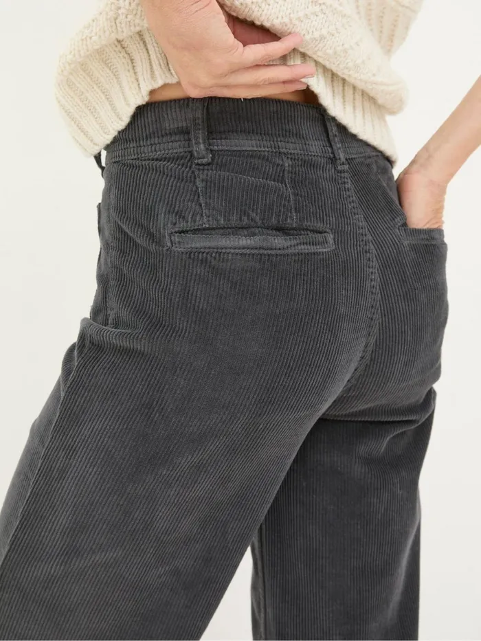 Fat Face Trousers and Leggings Keswick Charcoal Grey Wide Leg Crop Jeans 8211 Women Fat Face Trousers and Leggings Keswick Charcoal Grey Wide Leg Crop Jeans 8211 Women