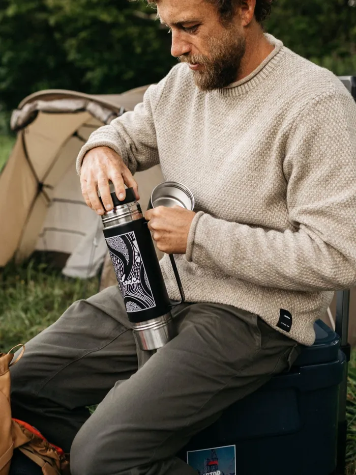 Finisterre Outdoor Accessories MenWomen MiiR Tomo Flask 33oz Black Paisley