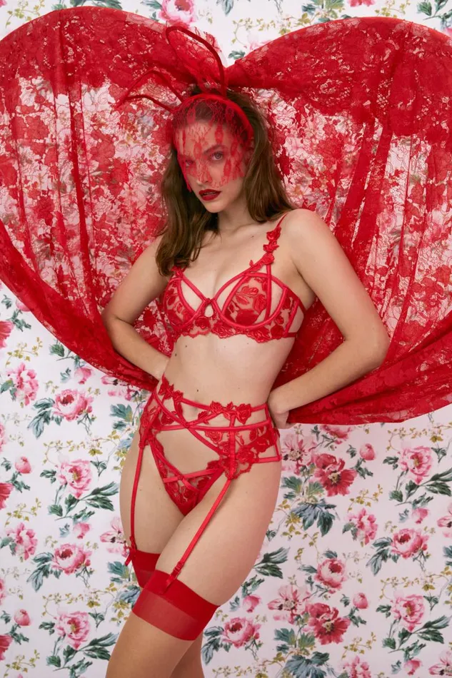 For Love and Lemons Lingerie Romantic Roses Underwire Bra Red 8211 Women For Love and Lemons Lingerie Romantic Roses Underwire Bra Red 8211 Women