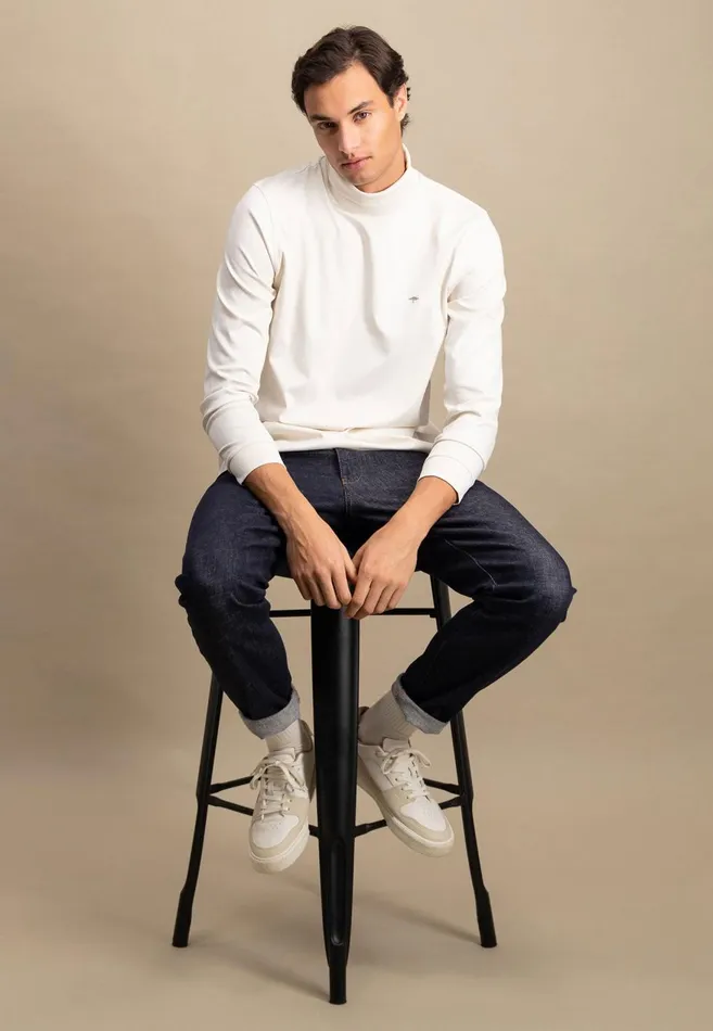 FYNCHHATTON Long sleeved Shirt Made Of Cotton With Turtleneck Offwhitenavyblack Men Tshirts