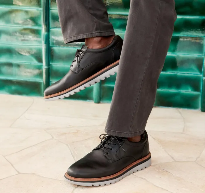 Johnston and Murphy Braydon Plain Toe Black Full Grain Men LaceUps Johnston and Murphy Braydon Plain Toe Black Full Grain Men LaceUps