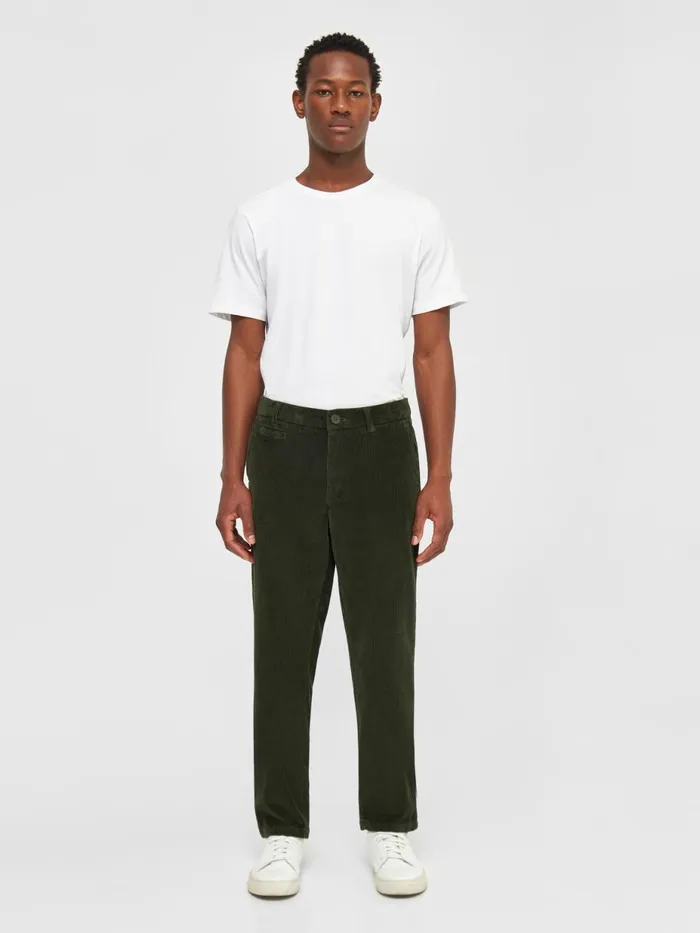KnowledgeCotton Apparel Pants CHUCK Regular 8wales Corduroy Chino Pants Forrest Night 8211 Men KnowledgeCotton Apparel Pants CHUCK Regular 8wales Corduroy Chino Pants Forrest Night 8211 Men