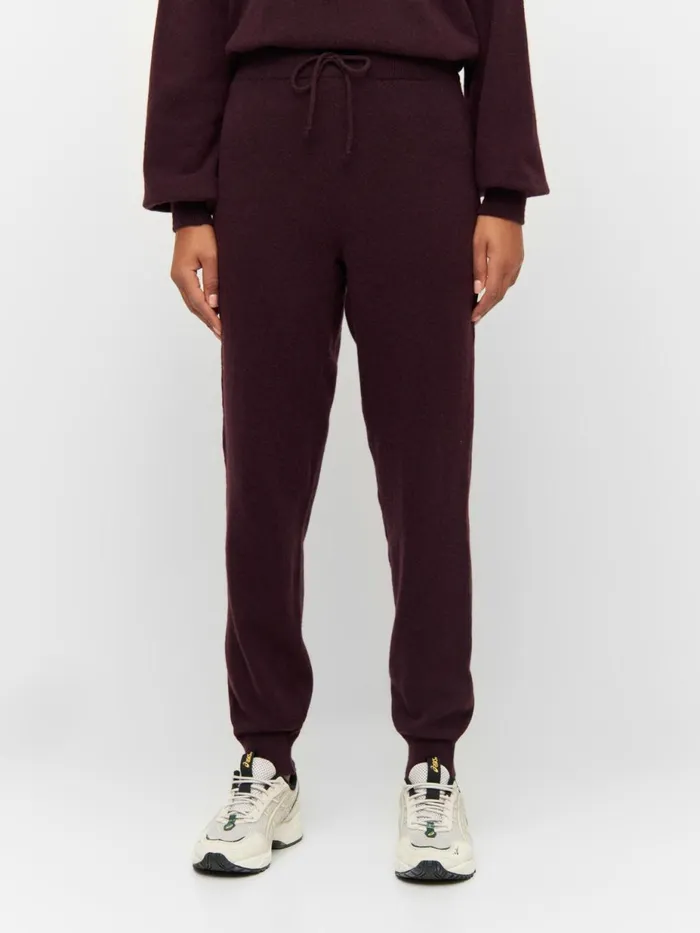 KnowledgeCotton Apparel Pants JADE Hybrid Knitted Jog Pants Chocolate Plum 8211 Women KnowledgeCotton Apparel Pants JADE Hybrid Knitted Jog Pants Chocolate Plum 8211 Women