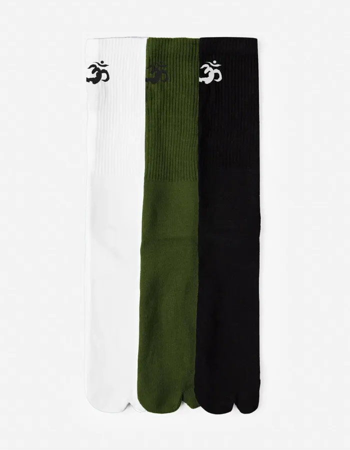 Maharishi Socks 1497 Om Temple Embroidered Sport Tabi Sock 3 Pack BlackOliveWhite 8211 Men Maharishi Socks 1497 Om Temple Embroidered Sport Tabi Sock 3 Pack BlackOliveWhite 8211 Men