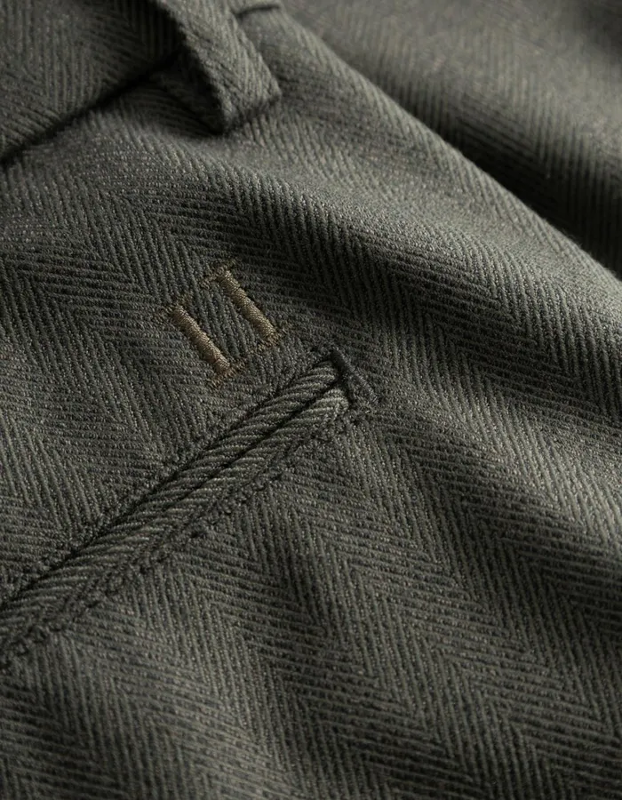 Men Como Reg Herringbone Suit Pants 8211 Olive NightDark Brown Les Deux Pants