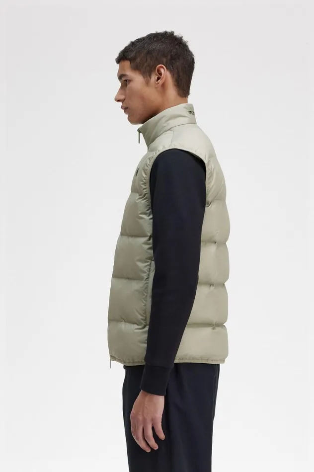 Men Insulated Gilet Seagrass Fred Perry Coats and Jackets