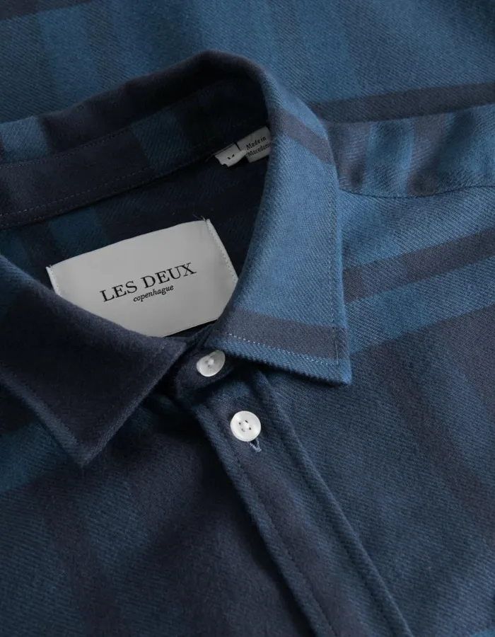 Men Jeremy Flannel Shirt 8211 Dark NavyMidnight Blue Les Deux ShirtsOvershirts
