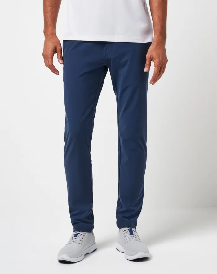 Men Pants TravisMathew OPEN TO CLOSE TECH CHINO PANT Dress Blues