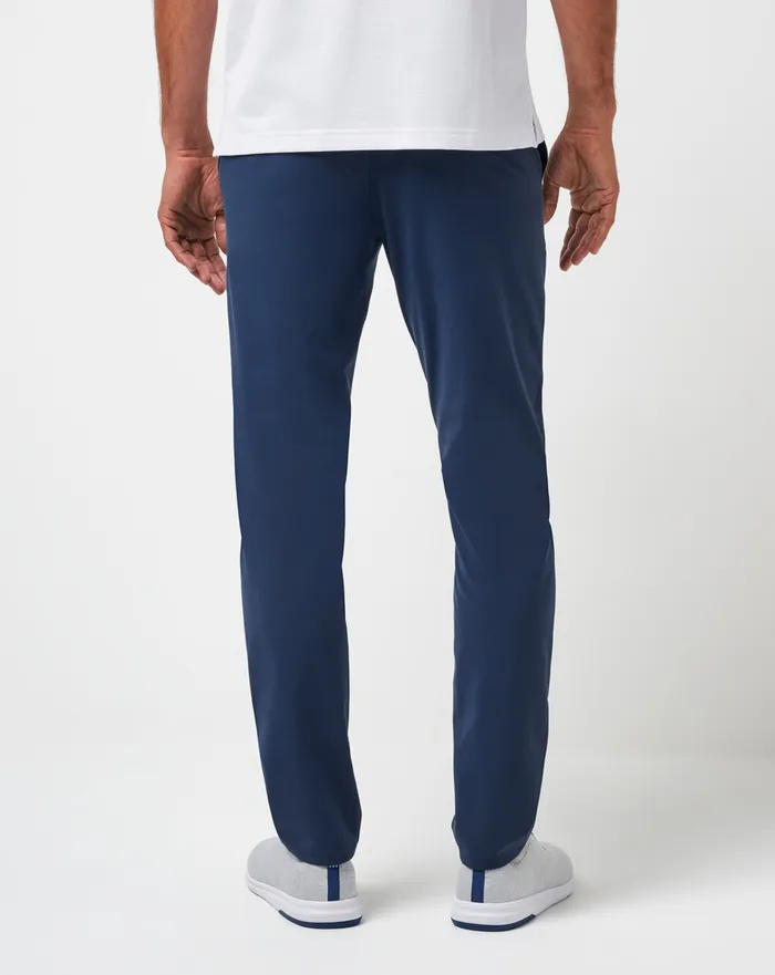 Men Pants TravisMathew OPEN TO CLOSE TECH CHINO PANT Dress Blues