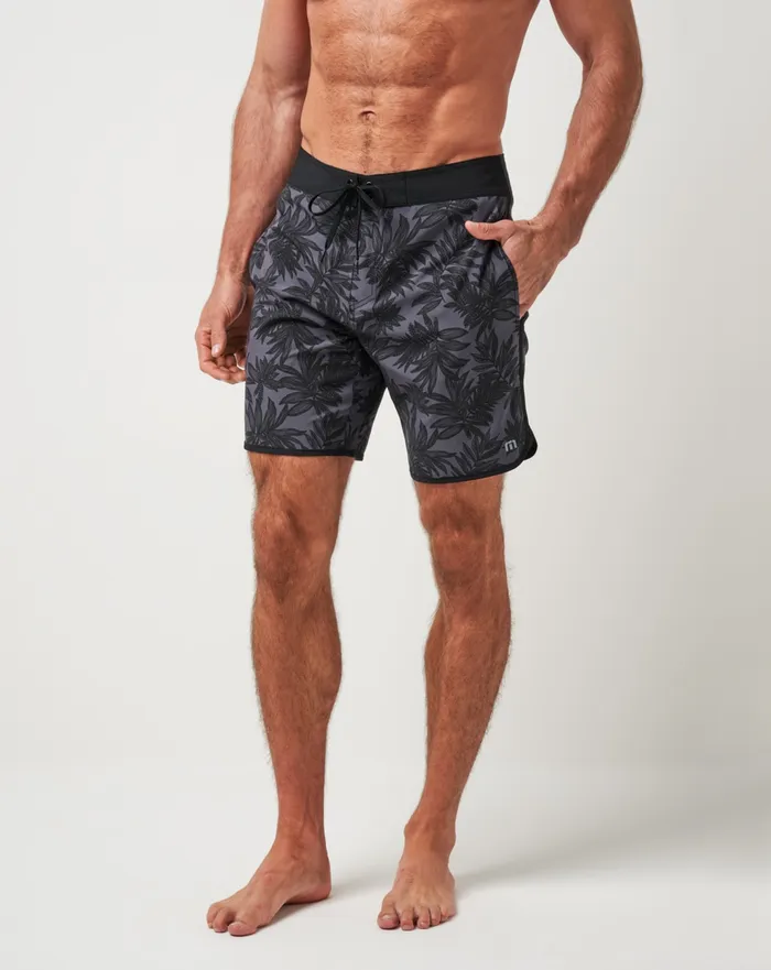 Men Shorts TravisMathew NO WAKE ZONE BOARDSHORT Black