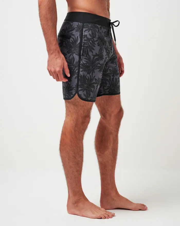 Men Shorts TravisMathew NO WAKE ZONE BOARDSHORT Black