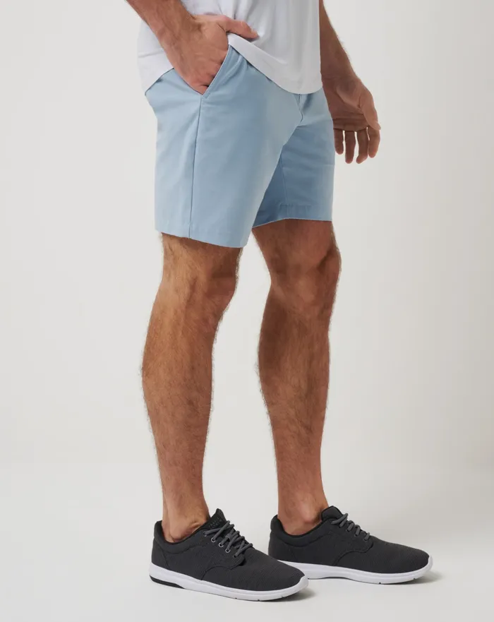 Men Shorts TravisMathew TECH CHINO SHORT 8IN Ash Blue