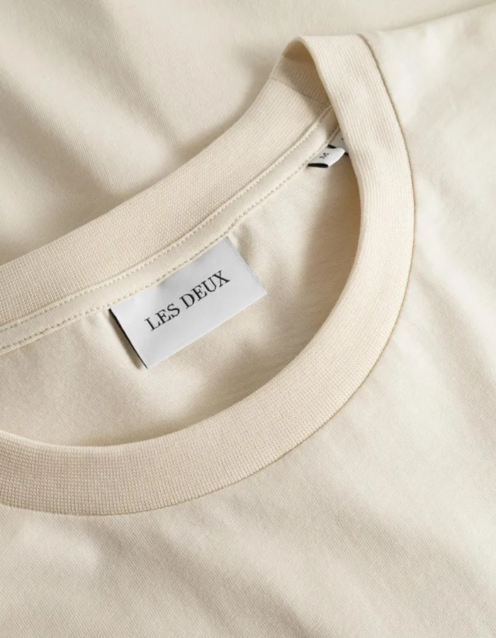 Men Tribeca LS TShirt 8211 Ivory Les Deux Tshirts