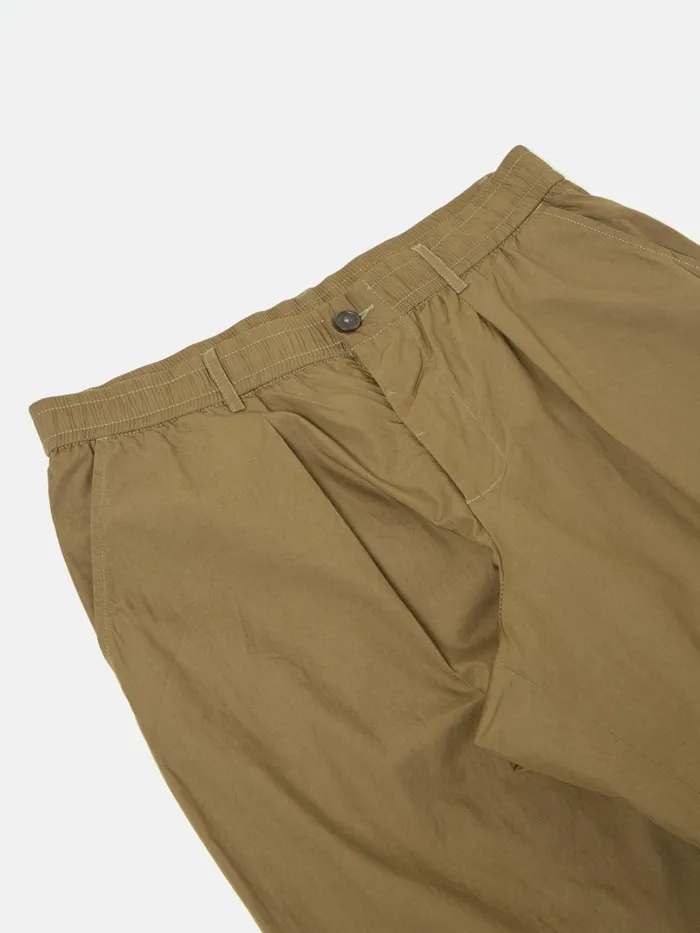Pleated Track Pant In Khaki Broad Cloth Men Universal Works Trousers