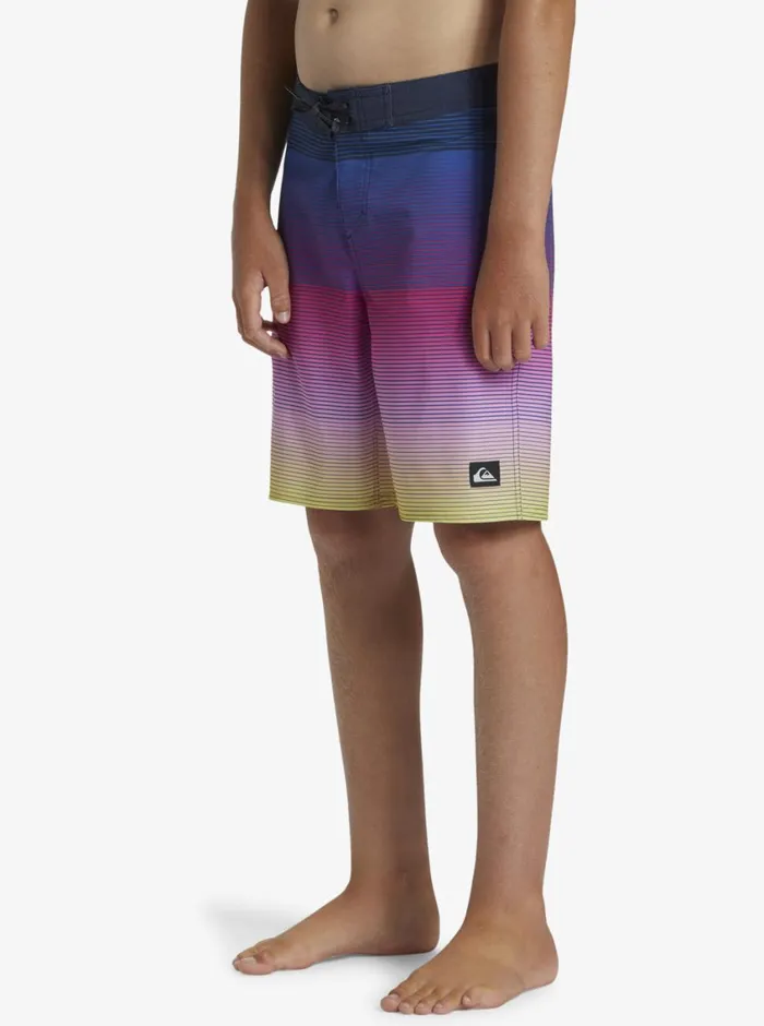 Quiksilver 816 Surfsilk Massive 17034 Boardshorts Dark Navy Boys Boardshorts Quiksilver 816 Surfsilk Massive 17034 Boardshorts Dark Navy Boys Boardshorts