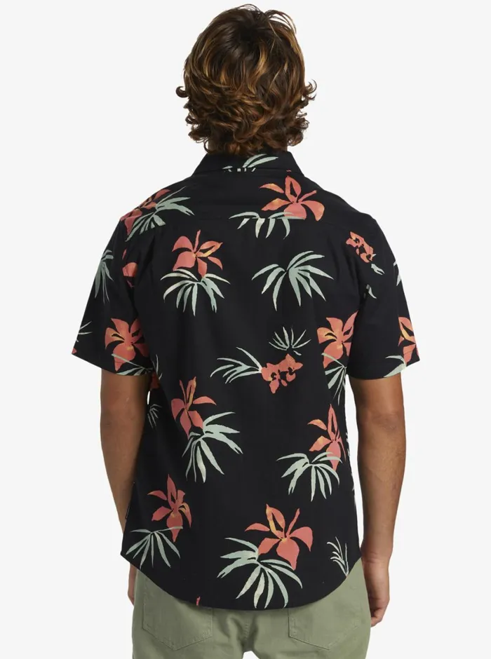 Quiksilver Apero Classic Short Sleeve Woven Shirt Black Aop Mix Bag Ss Mens Shirts and Polos Quiksilver Apero Classic Short Sleeve Woven Shirt Black Aop Mix Bag Ss Mens Shirts and Polos