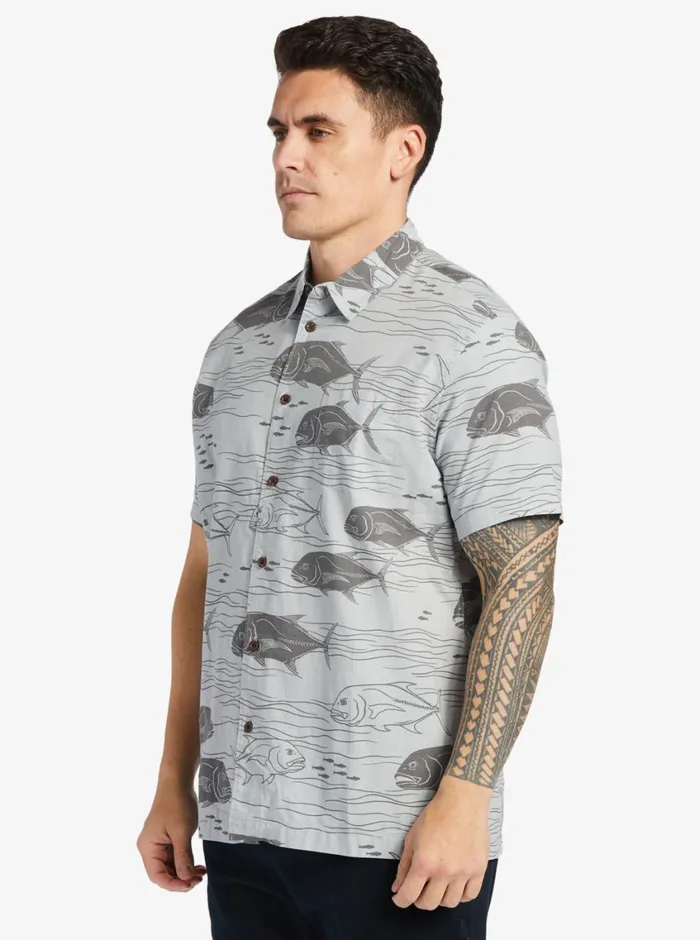 Quiksilver Dive Sites Woven Shirt Harbor Mist Dive Sites MensWaterman Shirts and Polos Quiksilver Dive Sites Woven Shirt Harbor Mist Dive Sites MensWaterman Shirts and Polos