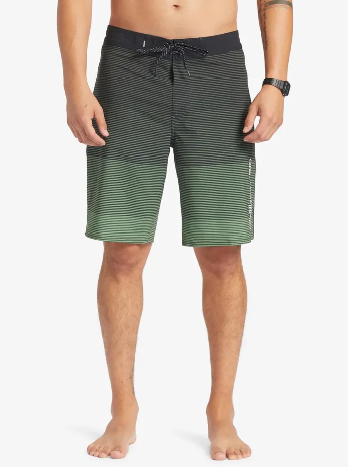 Quiksilver Surfsilk Massive 20034 Boardshorts Climbing Ivy Mens Shorts and Amphibians Quiksilver Surfsilk Massive 20034 Boardshorts Climbing Ivy Mens Shorts and Amphibians