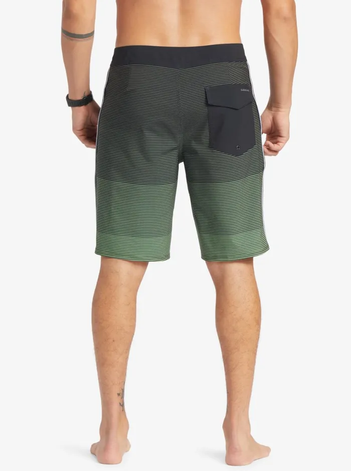 Quiksilver Surfsilk Massive 20034 Boardshorts Climbing Ivy Mens Shorts and Amphibians Quiksilver Surfsilk Massive 20034 Boardshorts Climbing Ivy Mens Shorts and Amphibians