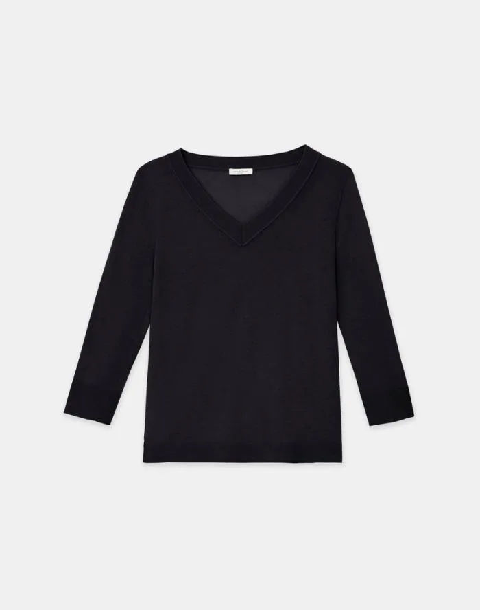Ready To Wear Fine Gauge Cashmere VNeck Sweater Black Lafayette 148 New York Sweaters and Knits Ready To Wear Fine Gauge Cashmere VNeck Sweater Black Lafayette 148 New York Sweaters and Knits