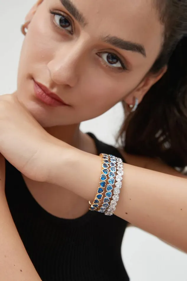 RWandCO Bracelets and Rings ClassicharmsGold Heart Shaped Zirconia Bangle Bracelet Set Silver 8211 Women