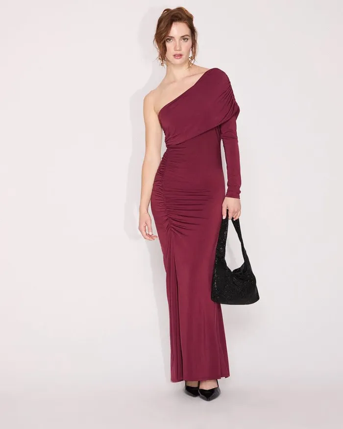 RWandCO Dresses OneSleeve Maxi Dress With Draped Neckline Burgundy 8211 Women RWandCO Dresses OneSleeve Maxi Dress With Draped Neckline Burgundy 8211 Women