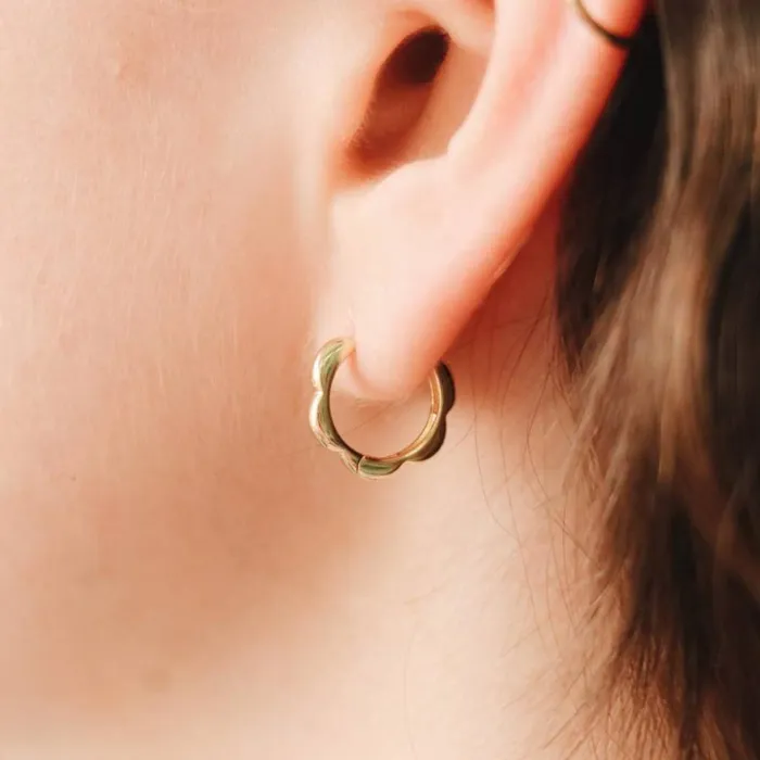 RWandCO Earrings Horace Jewelry 8211 Hoop Earrings With Scalloped Effect Colio Gold 8211 Women
