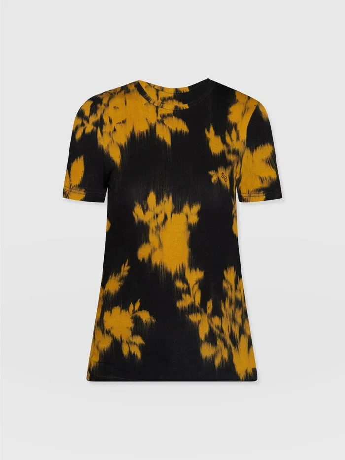 Saint And Sofia Casual Tops Women Austen Crew Neck Tee Short Sleeve 8211 Yellow Fade Floral Yellow Fade Floral