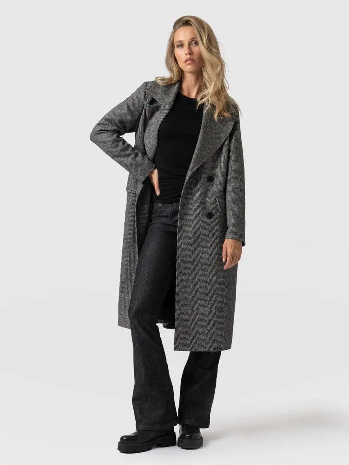 Saint And Sofia Coats and Jackets Women Hampton Coat 8211 Monochrome Chevron Monochrome Chevron