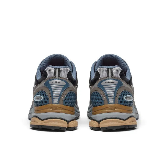 Saucony ProGrid Triumph 4 Winter Tech Caviar Morel MenWomen Lifestyle Saucony ProGrid Triumph 4 Winter Tech Caviar Morel MenWomen Lifestyle