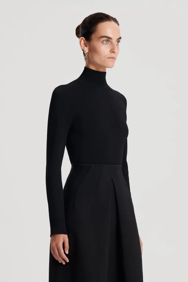 Scanlan Theodore Sweaters Women MICRO KNIT LONG SLEEVE SWEATER BLACK Scanlan Theodore Sweaters Women MICRO KNIT LONG SLEEVE SWEATER BLACK