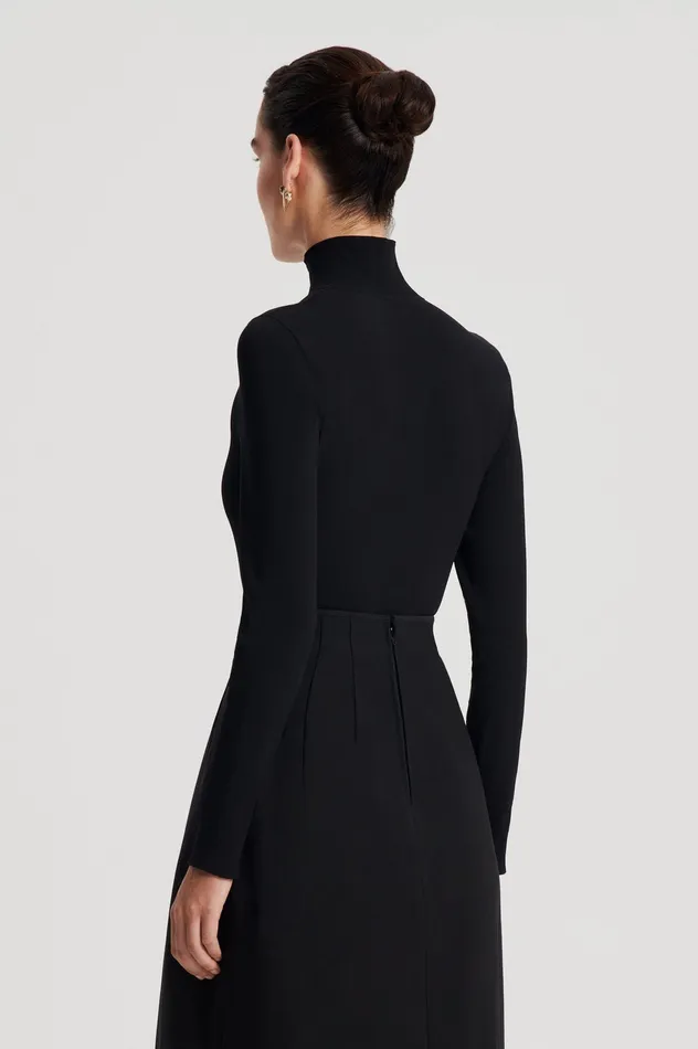 Scanlan Theodore Sweaters Women MICRO KNIT LONG SLEEVE SWEATER BLACK Scanlan Theodore Sweaters Women MICRO KNIT LONG SLEEVE SWEATER BLACK