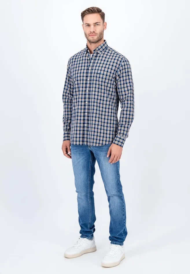 Shirts Men FYNCHHATTON Carroted Shirt With Buttondown Collar Navywhite
