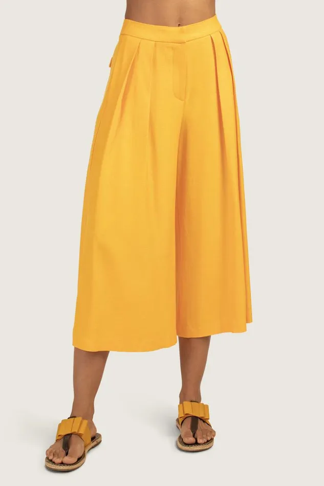 SHOP Trina Turk ALL BOTTOMS CAREFREE PANT