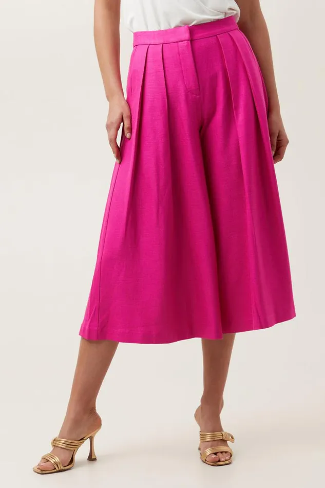 SHOP Trina Turk ALL BOTTOMS CAREFREE PANT