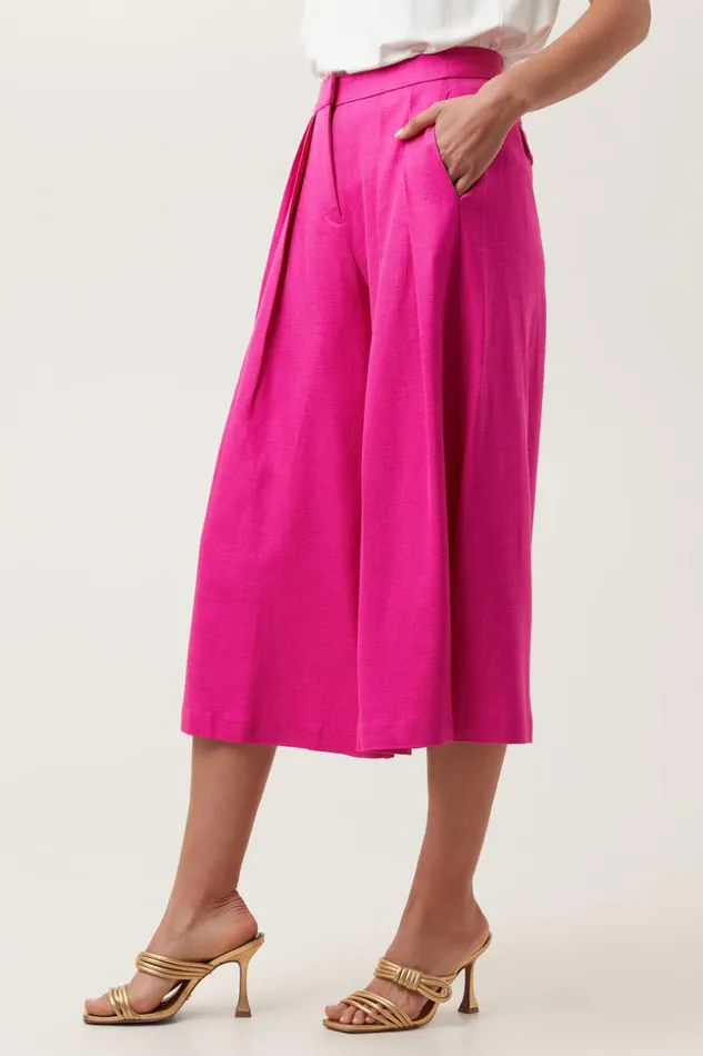 SHOP Trina Turk ALL BOTTOMS CAREFREE PANT