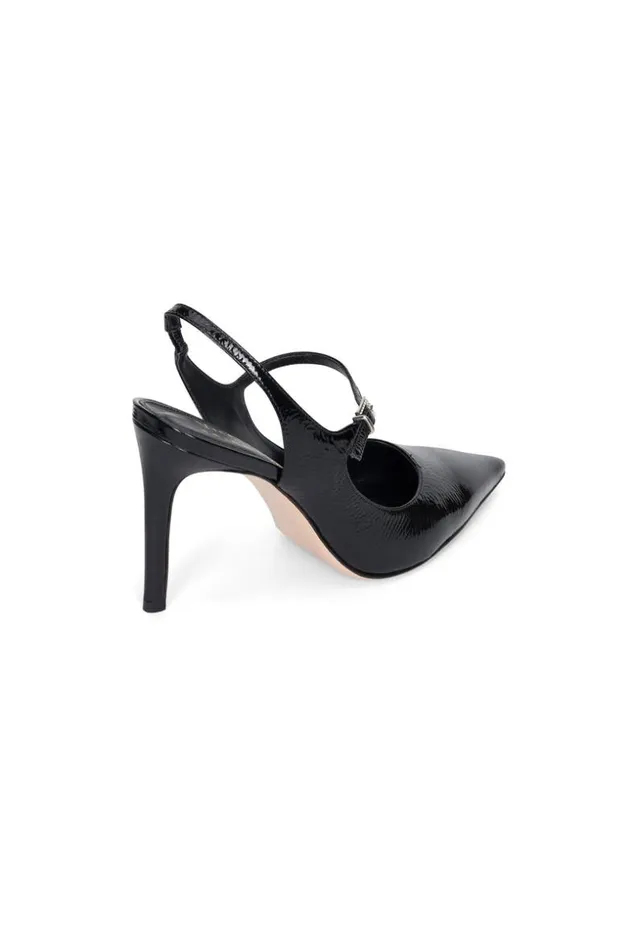 SHOP Trina Turk SHOES VERNIZ PATENT SLINGBACK PUMP