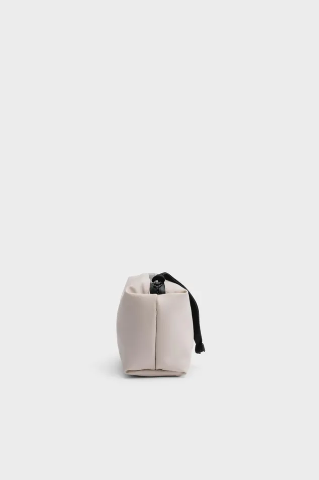 Stutterheim Container Small Wash Bag Light Sand Women Wash Bags