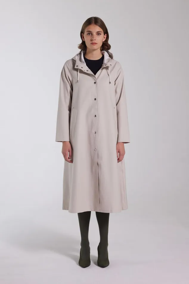 Stutterheim Mosebacke Long Raincoat Light Sand Women Long Raincoats