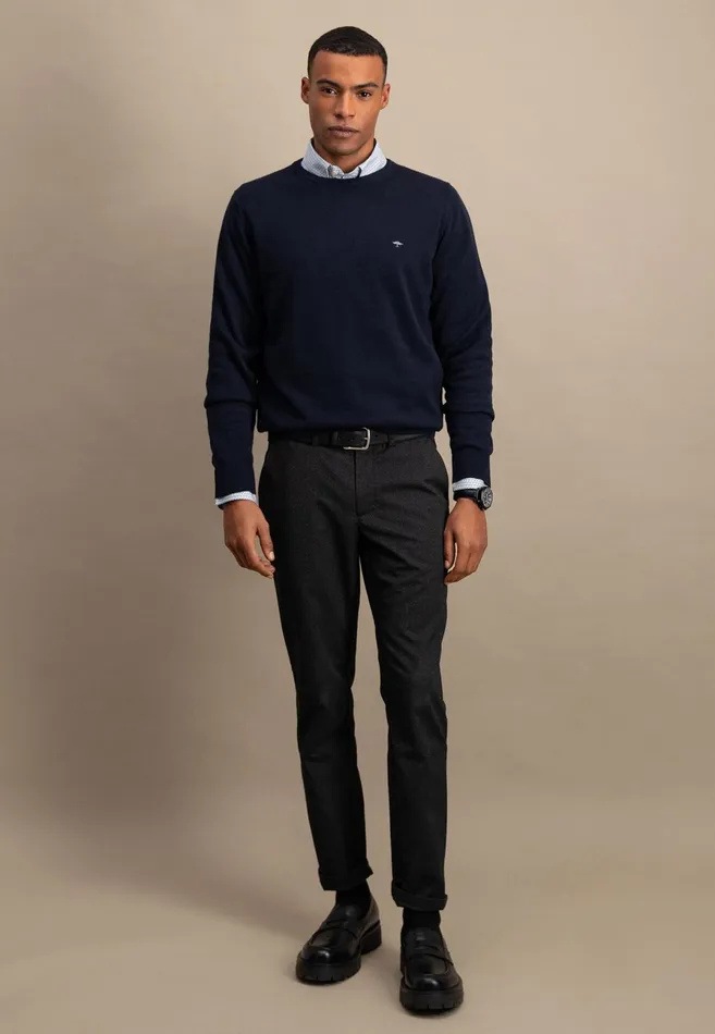 Sweater Men FYNCHHATTON Fine Knitting Sweater With A Circular Neckline Navysteelcharcoalazure