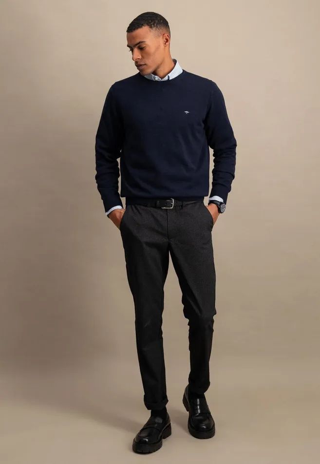 Sweater Men FYNCHHATTON Fine Knitting Sweater With A Circular Neckline Navysteelcharcoalazure