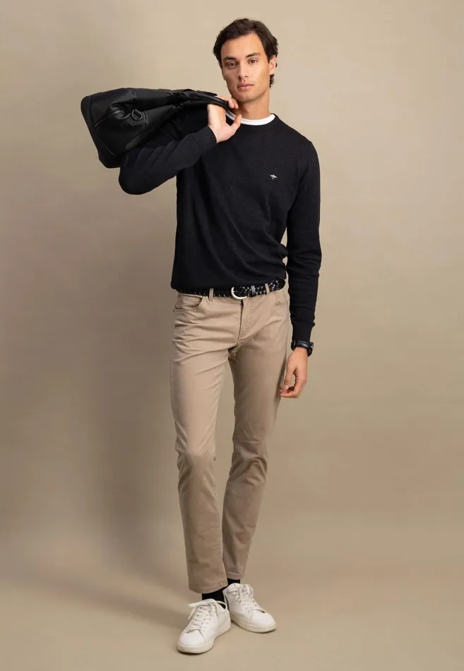 Sweater Men FYNCHHATTON Fine Knitting Sweater With A Circular Neckline Navysteelcharcoalazure