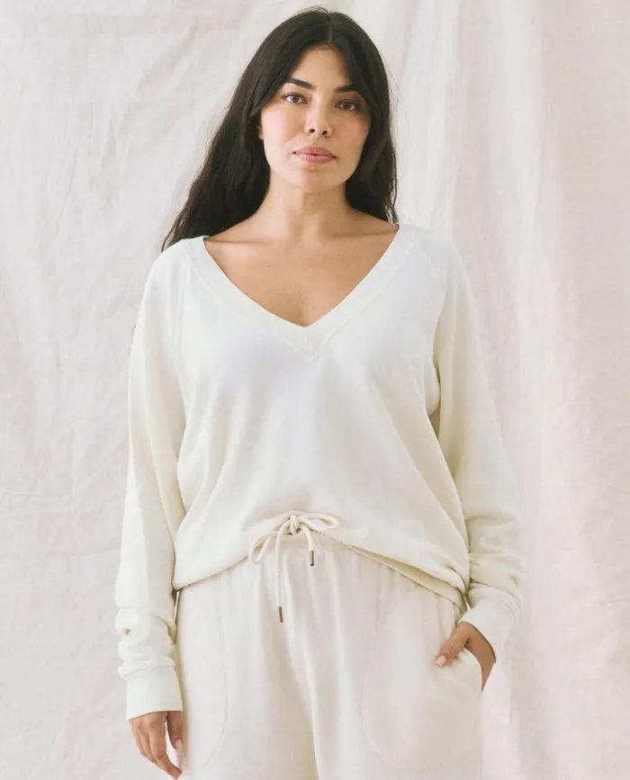 Tees and Sweats The Great The VNeck Sweatshirt Washed White