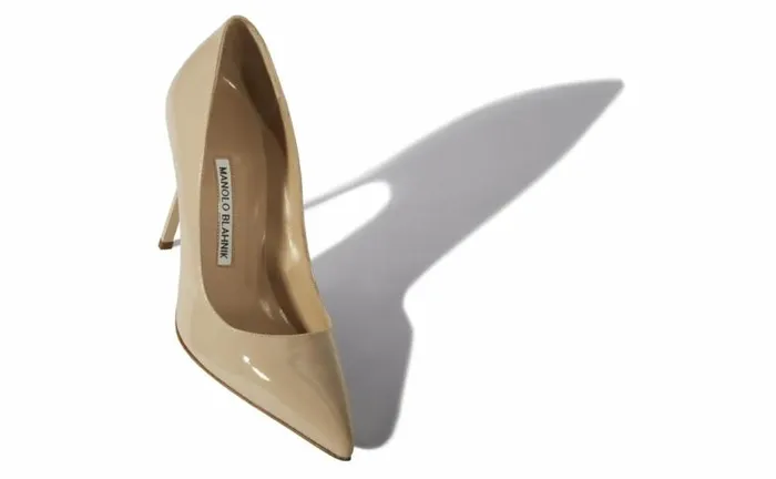 Women Beige Patent Leather Pointed Toe Pumps Manolo Blahnik Pumps